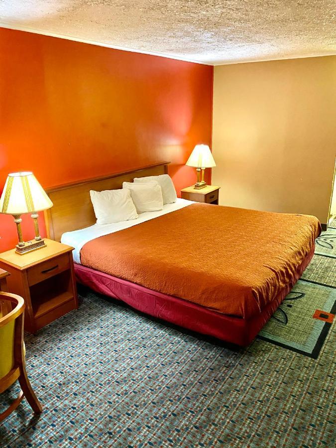Plaza Inn Springfield Buitenkant foto