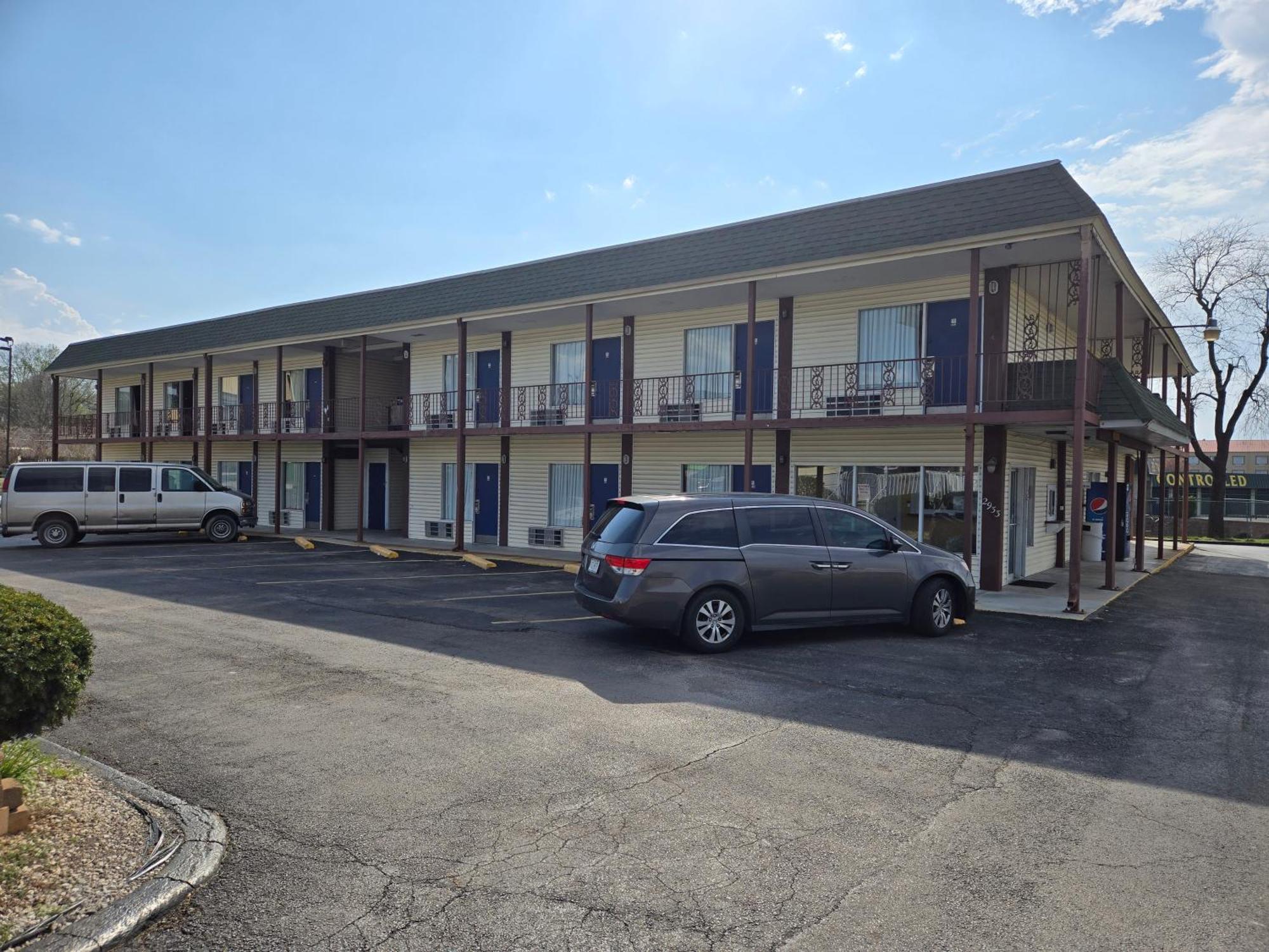 Plaza Inn Springfield Buitenkant foto